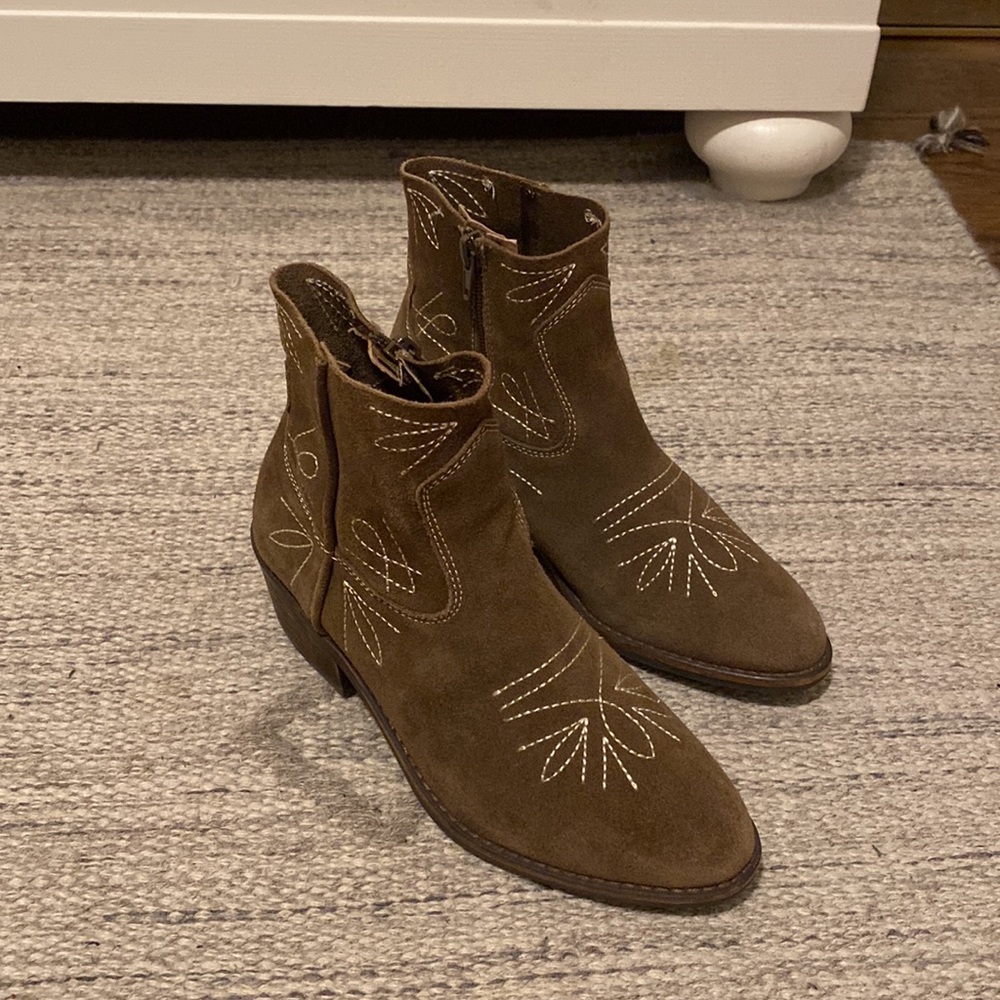 🍓Lucky Brand | suede embroidered cowboy western booties